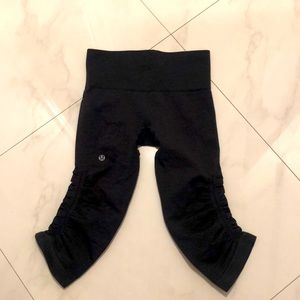 EUC Lululemon Crops